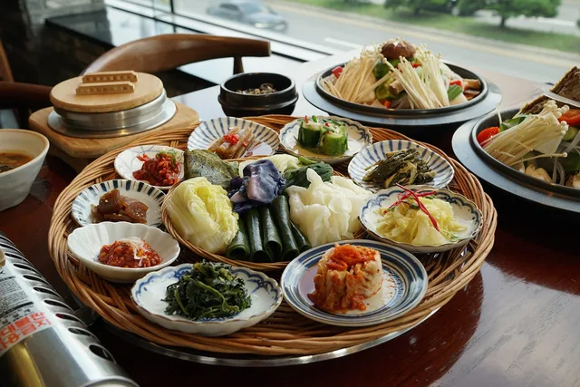 koreanfood, food, korea, delicious, korean, kimchi, restaurant, dining, korea, kimchi, kimchi, kimchi, kimchi, kimchi. Comparing small batch fermentation without changing two things at once